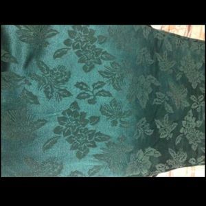 Green Christmas Poinsettia Table Cloth